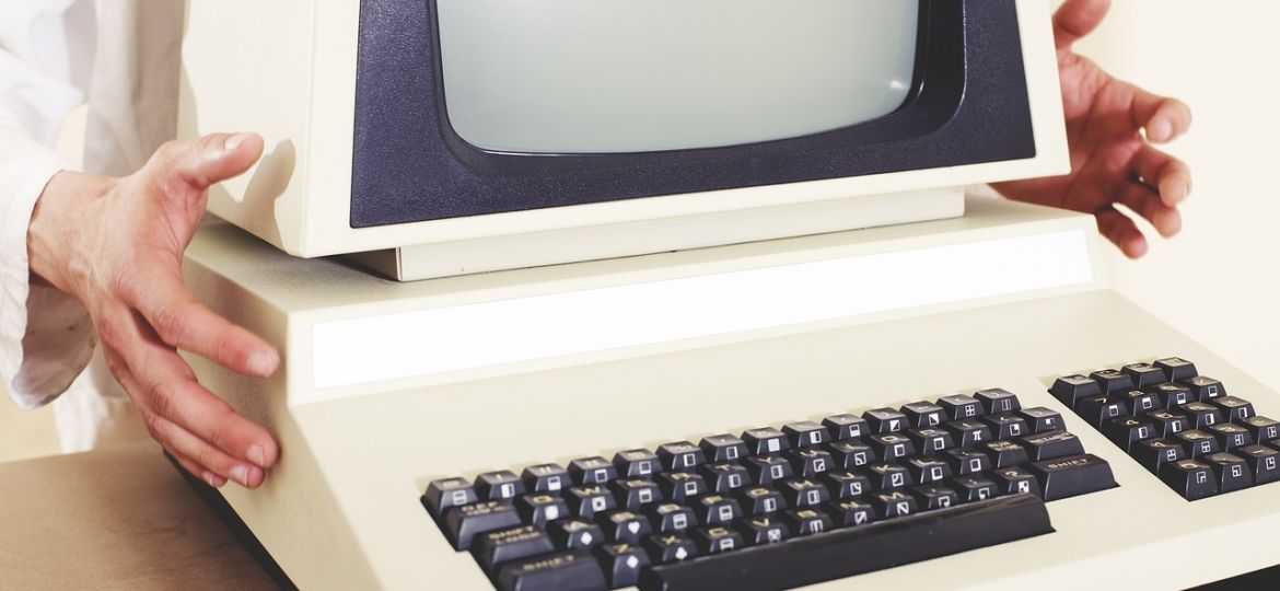 computer-1895383_1280